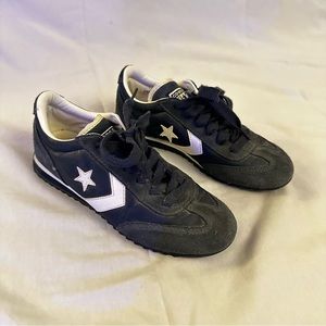 Converse shoes NWOT